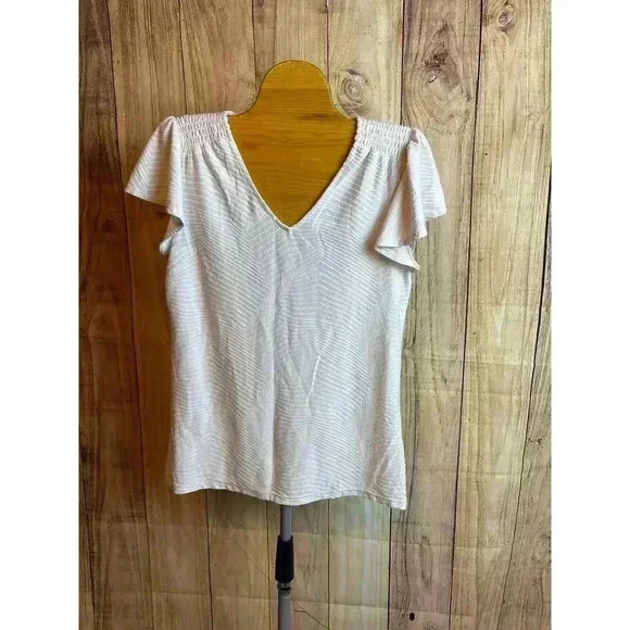 Rose + Olive Ruffle Sleeve Textured V-Neck Blouse Top Blush Pink Women's Size S - Picture 2 of 9